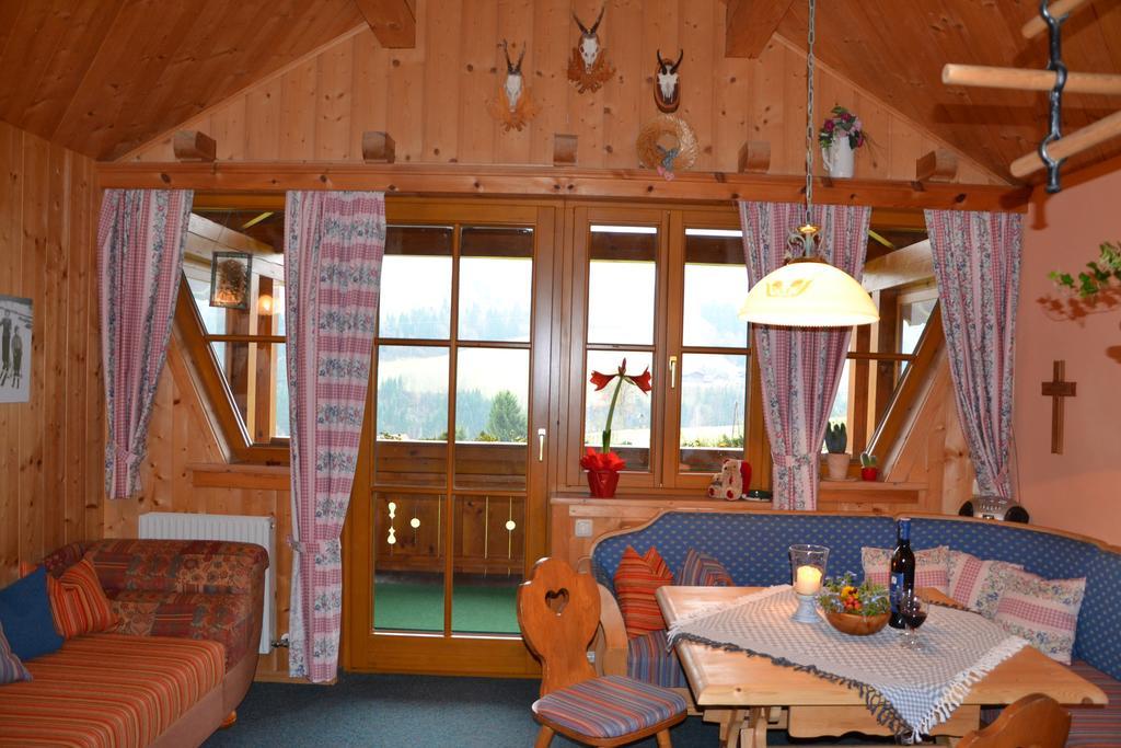 Holdhaeusl Leilighet Schladming Rom bilde